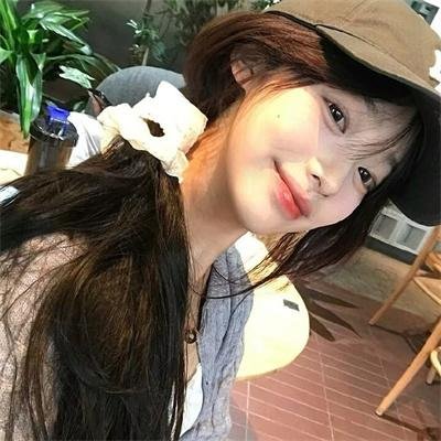 女儿别哭，妈妈爱你